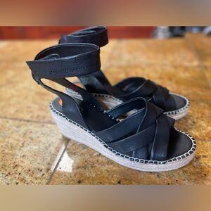 Women's Callia Espadrille Wedge Sandal sz9.5